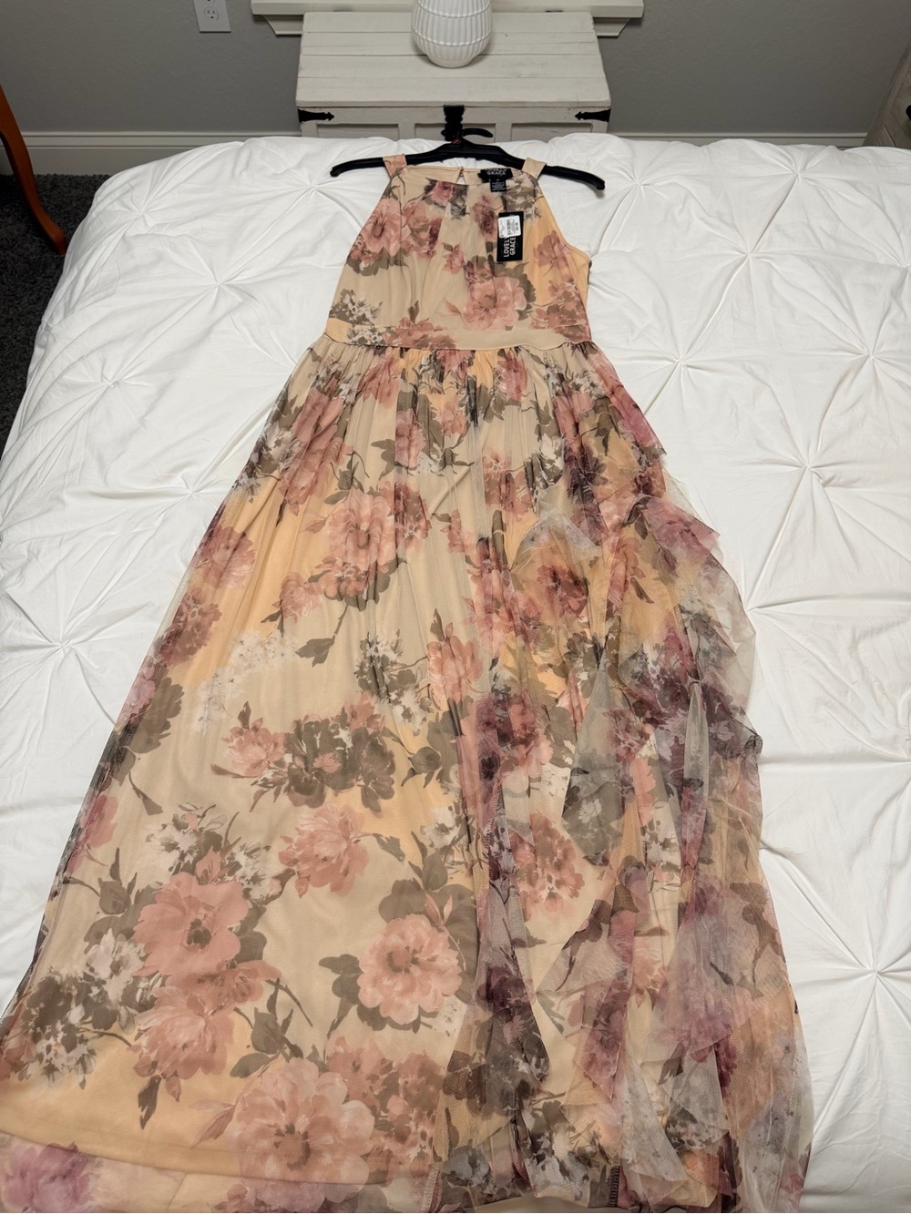 Sleeveless Pink Floral Cream Maxi Dress by VICI